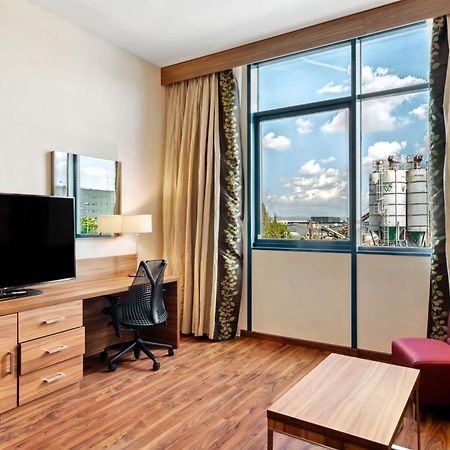 Hilton Garden Inn Sevilla Εξωτερικό φωτογραφία